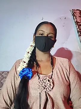 Snapshot of madhushree143 chatting on 07/09/26, 04:28 madhushree143 online show from 07/09/26, 04:28