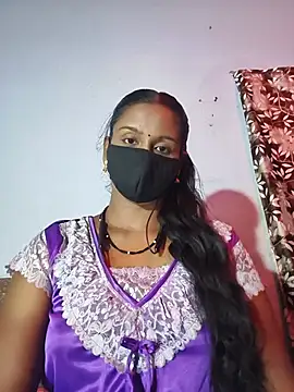 Snapshot of madhushree143 chatting on 07/13/26, 04:28 madhushree143 online show from 07/13/26, 04:28