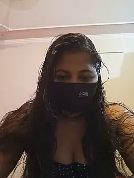 Miss kirtii online show from 05/21/26, 05:49