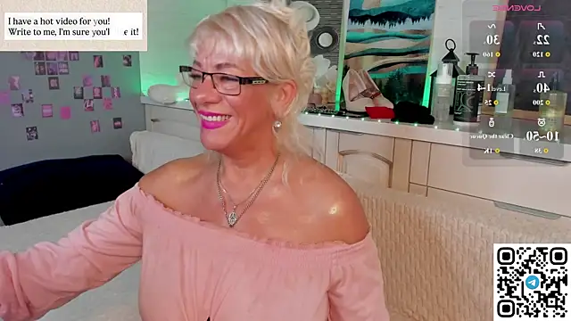 Snapshot of Anna_Coolidge chatting on 06/27/26, 12:38 Anna Coolidge online show from 06/27/26, 12:38
