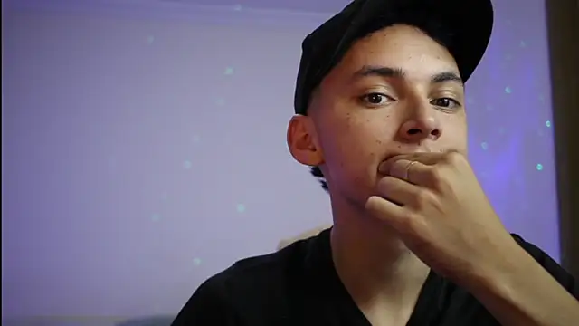 archi love online show from 02/06/26, 05:14