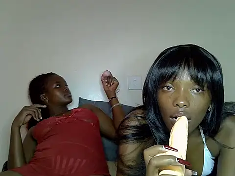Cute leira online show from 06/27/26, 12:33