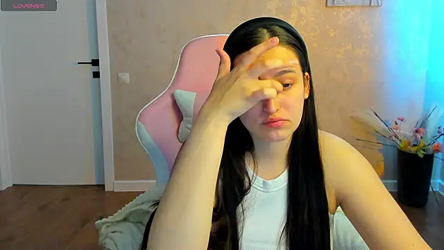 Snapshot of Elizabet_Colllins chatting on 05/27/26, 01:26 Elizabet Colllins online show from 05/27/26, 01:26