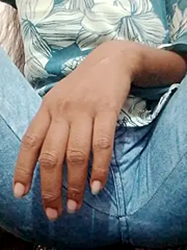 AnjuSharma23 online show from 05/19/26, 12:01