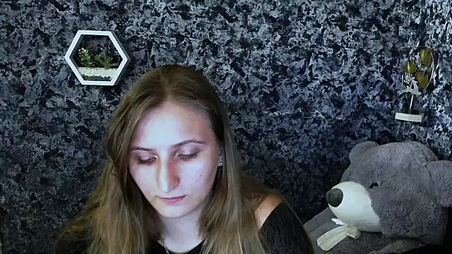 Jenny smille  online show from 06/05/26, 06:18
