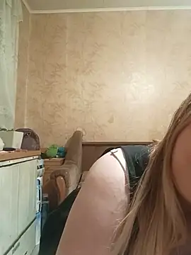 Snapshot of -baby_eva- chatting on 06/02/26, 11:27 -baby eva- online show from 06/02/26, 11:27