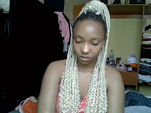 pretty jazminee1 online show from 05/26/26, 06:55