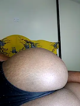Snapshot of Sexy_ass22 chatting on 05/18/26, 07:18 Sexy ass22 online show from 05/18/26, 07:18