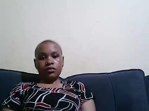 Snapshot of sweet-barbie25 chatting on 05/22/26, 02:15 sweet-barbie25 online show from 05/22/26, 02:15
