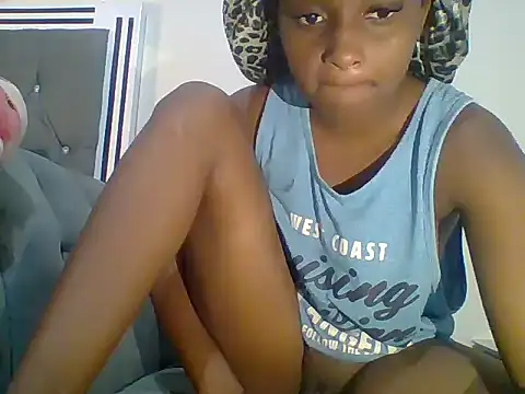 Snapshot of Sweet_cas chatting on 07/02/26, 10:38 Sweet cas online show from 07/02/26, 10:38