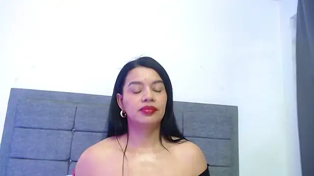 Emily milfF online show from 05/30/26, 11:38