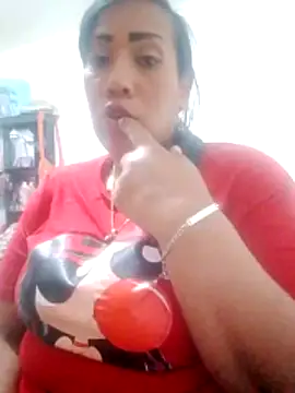 OliviaWilliamm online show from 06/20/26, 12:26
