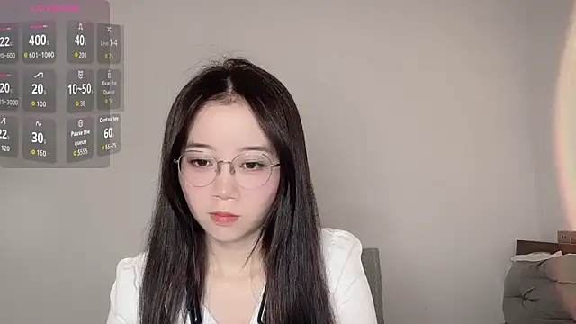 Snapshot of 77-Vicky chatting on 06/20/26, 08:08 77-Vicky online show from 06/20/26, 08:08
