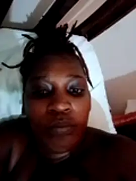 Queeny12 online show from 07/08/26, 07:31
