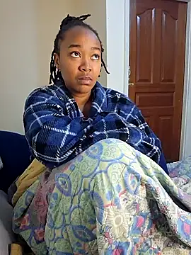 Snapshot of atara_seren chatting on 06/03/26, 12:17 atara seren online show from 06/03/26, 12:17