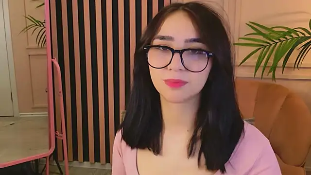 Baby Miira online show from 06/10/26, 12:28