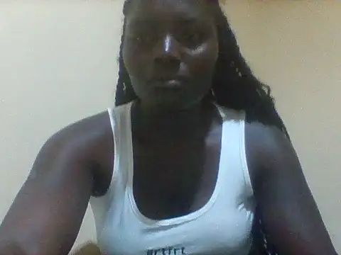 shesprettya online show from 05/18/26, 07:18