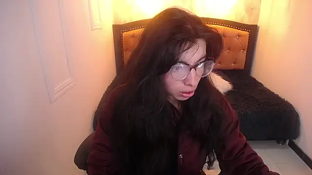 Snapshot of Allyshon_ chatting on 06/30/26, 07:58 Allyshon online show from 06/30/26, 07:58