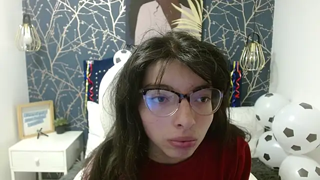 Snapshot of Allyshon_ chatting on 06/15/26, 07:35 Allyshon online show from 06/15/26, 07:35