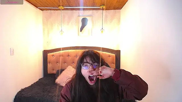 Snapshot of Allyshon_ chatting on 06/17/26, 07:57 Allyshon online show from 06/17/26, 07:57