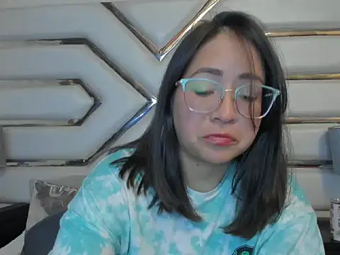 AlissBluumm online show from 06/09/26, 07:26