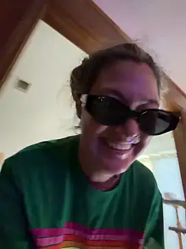 Snapshot of tWerKinGirl36 chatting on 06/28/26, 01:17 tWerKinGirl36 online show from 06/28/26, 01:17