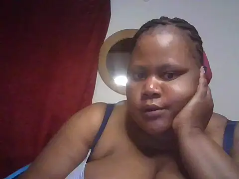Snapshot of Sexy_boobiess chatting on 07/08/26, 01:08 Sexy boobiess online show from 07/08/26, 01:08
