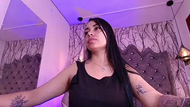 Queen Nyxx online show from 06/04/26, 01:54