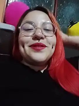 Snapshot of bruja_sscarlata chatting on 06/19/26, 04:40 bruja sscarlata online show from 06/19/26, 04:40