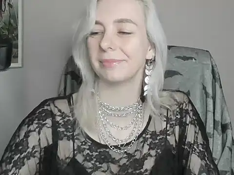 Snapshot of velvetanne chatting on 07/14/26, 06:51 velvetanne online show from 07/14/26, 06:51