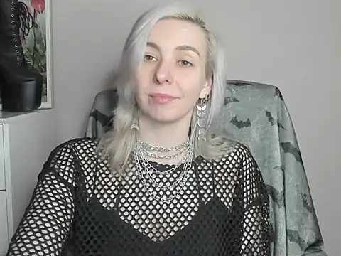 Snapshot of velvetanne chatting on 07/06/26, 06:42 velvetanne online show from 07/06/26, 06:42