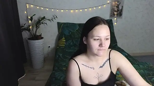Snapshot of Tori_cute chatting on 06/05/26, 01:21 Tori cute online show from 06/05/26, 01:21