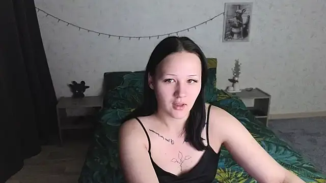 Snapshot of Tori_cute chatting on 07/09/26, 02:34 Tori cute online show from 07/09/26, 02:34