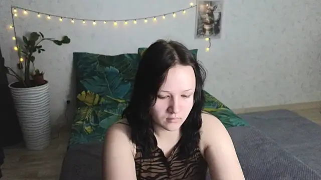 Snapshot of Tori_cute chatting on 06/08/26, 01:28 Tori cute online show from 06/08/26, 01:28