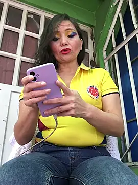 Snapshot of Alexa_montiel chatting on 06/23/26, 05:55 Alexa montiel online show from 06/23/26, 05:55