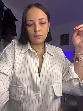 LilyNovaa online show from 06/02/26, 12:21