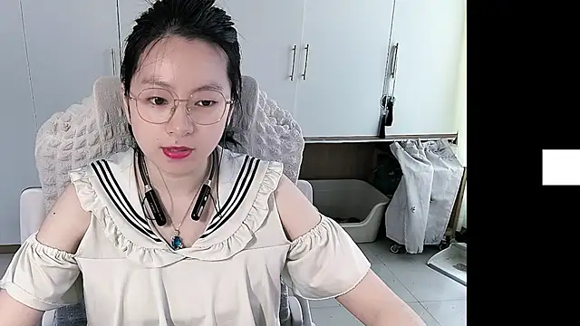 Erya-369 online show from 05/21/26, 06:33