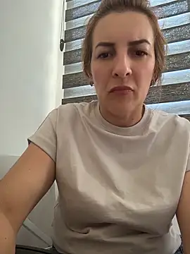 Hot-Milf4U online show from 06/04/26, 01:16