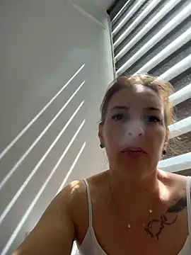 Hot-Milf4U online show from 06/14/26, 11:55