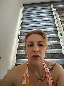 Hot-Milf4U online show from 07/14/26, 02:56
