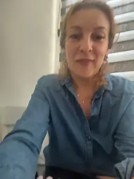 Hot-Milf4U online show from 06/12/26, 07:06