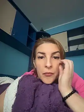 Hot-Milf4U online show from 06/01/26, 06:46