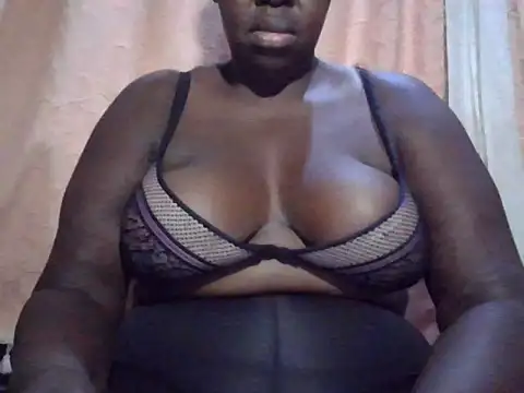queenrosa3 online show from 06/09/26, 07:53