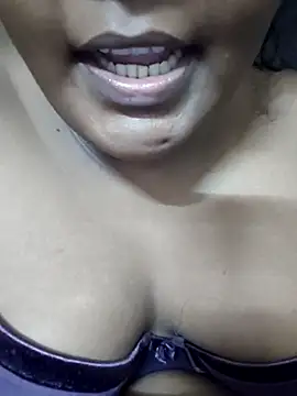 Snapshot of Yazhi_THUG_DeSi chatting on 07/09/26, 03:33 Yazhi THUG DeSi online show from 07/09/26, 03:33