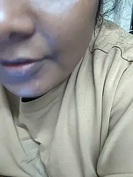 Yazhi THUG DeSi online show from 05/19/26, 01:29