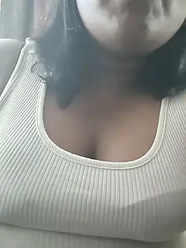Snapshot of Yazhi_THUG_DeSi chatting on 07/17/26, 07:27 Yazhi THUG DeSi online show from 07/17/26, 07:27