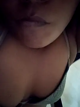 Yazhi THUG DeSi online show from 05/20/26, 10:01