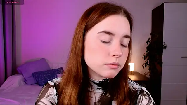 Snapshot of Lilit_Dream chatting on 07/17/26, 02:42 Lilit Dream online show from 07/17/26, 02:42