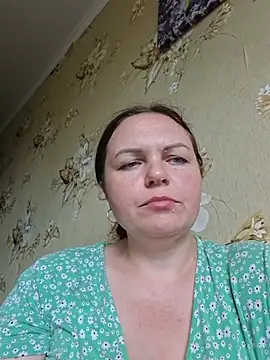 Snapshot of Meri_a chatting on 06/25/26, 12:54 Meri a online show from 06/25/26, 12:54