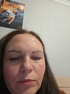 Snapshot of Meri_a chatting on 06/14/26, 05:36 Meri a online show from 06/14/26, 05:36